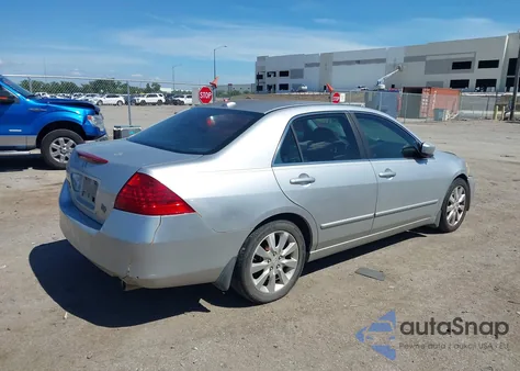 2006 Honda Accord 3.0 Ex from USA, damaged, VIN 1HGCM66516A018325